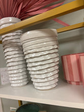 Load image into Gallery viewer, Artsi Ripple Vases - Multiple Sizes