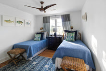 Load image into Gallery viewer, Carter Stool