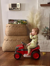 Load image into Gallery viewer, Scalloped Rattan Baskets - Multiple Sizes
