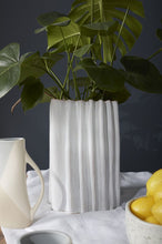 Load image into Gallery viewer, Artemis Vase