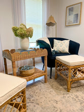 Load image into Gallery viewer, Scalloped Side Table