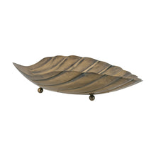 Load image into Gallery viewer, Shell Shaped Brass Decorative Tray