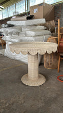 Load image into Gallery viewer, The Neelie Scalloped Round Table
