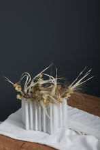 Load image into Gallery viewer, Artemis Vase