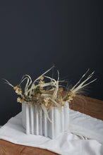 Load image into Gallery viewer, Artemis Vase