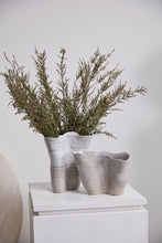 Load image into Gallery viewer, Claribel Vase
