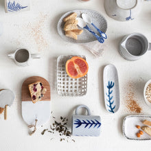 Load image into Gallery viewer, Handmade Stoneware Lattice Basket Dish