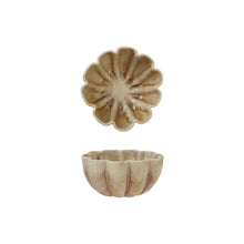 Load image into Gallery viewer, 5-3/4" Round x 2-3/4"H Stoneware Fluted Scalloped Bowl, Reactive Crackle Glaze, Brown