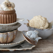 Load image into Gallery viewer, 5-3/4" Round x 2-3/4"H Stoneware Fluted Scalloped Bowl, Reactive Crackle Glaze, Brown