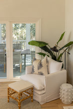 Load image into Gallery viewer, Hayward Stool