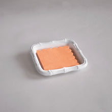 Load image into Gallery viewer, VIDA Bamboo Beverage Napkin Holder (all white)
