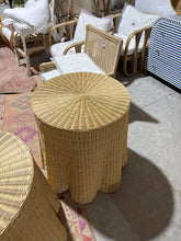 Load image into Gallery viewer, Marina scalloped side table
