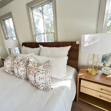 Load image into Gallery viewer, Sienna Bed - King
