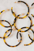 Load image into Gallery viewer, 1.25" Skinny Brown Tortoise Hoop Earrings
