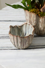 Load image into Gallery viewer, Capira Pot - Small
