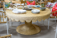 Load image into Gallery viewer, Thomasville 60" Round Scalloped Dining Table
