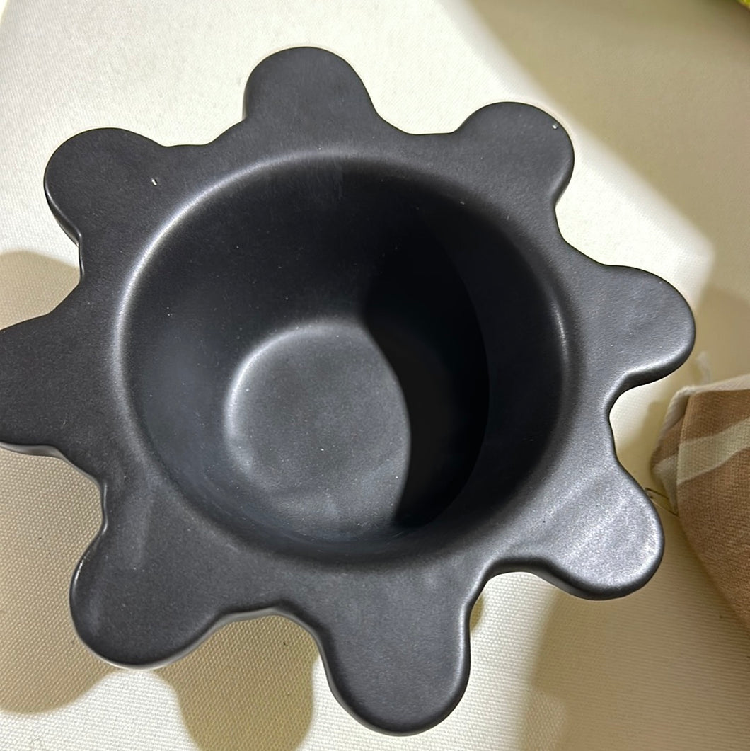 Matte Black Flower Shaped Bowl
