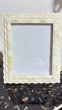 Load image into Gallery viewer, Ivory / Bone Inlay Scalloped Frame
