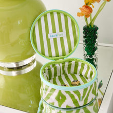 Load image into Gallery viewer, Petite Frond Green Round Jewelry Case
