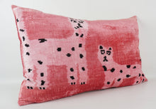 Load image into Gallery viewer, LAWRENCE &amp; PABLO - IKAT SILK/VELVET PILLOWCASE

