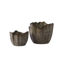 Load image into Gallery viewer, Capira Pot - Small
