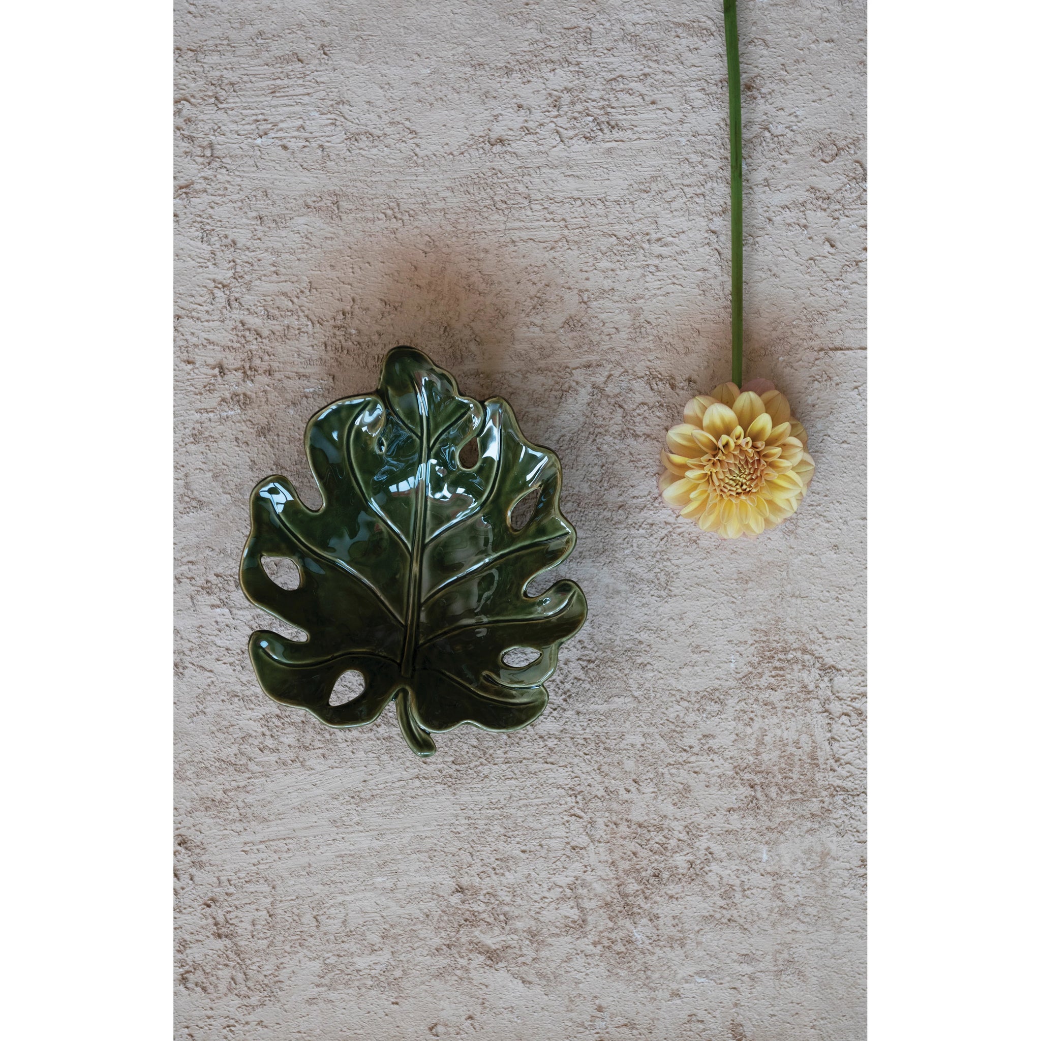 Stoneware Monstera Shaped Bowl, Reactive Glaze – Auden & Avery