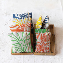 Load image into Gallery viewer, Woven Cotton Printed Zip Pouch
