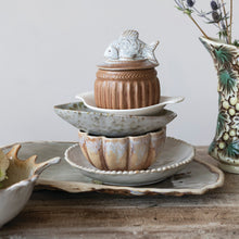 Load image into Gallery viewer, 5-3/4" Round x 2-3/4"H Stoneware Fluted Scalloped Bowl, Reactive Crackle Glaze, Brown

